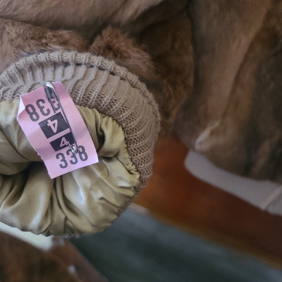 Real dyed rabbit fur bomber jacket (Dry cleaned with tags on) - Picture 5 of 12